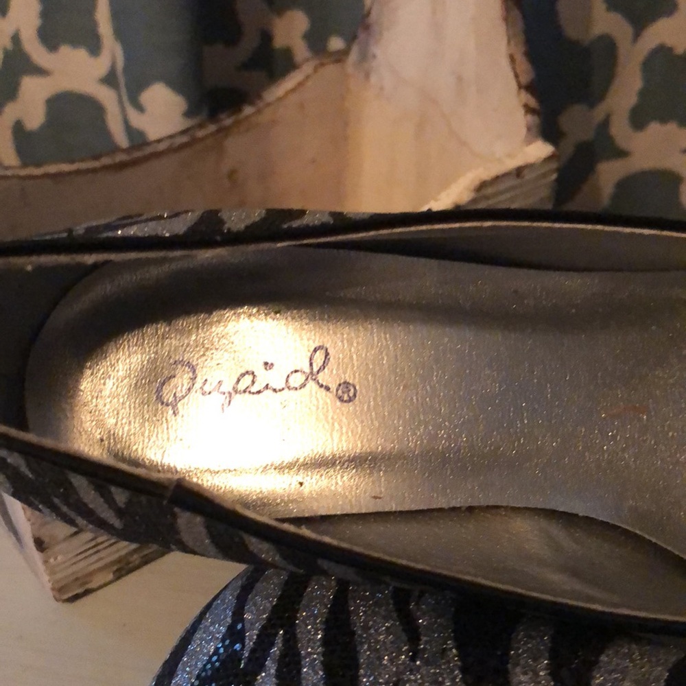 Beautiful Black Heels from Qupid - Picture 3 of 7